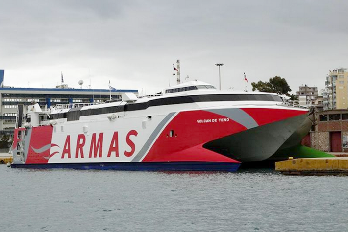 Armas posiciona en Motril un fast ferry para reforzar sus líneas marítimas con Melilla y Marruecos